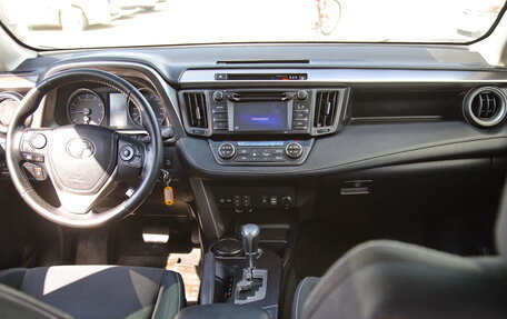 Toyota RAV4, 2015 год, 1 744 920 рублей, 9 фотография