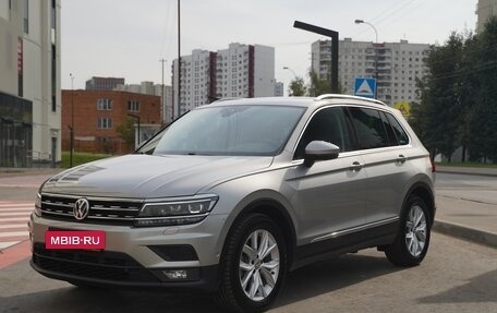 Volkswagen Tiguan II, 2020 год, 2 690 000 рублей, 1 фотография