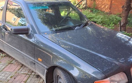 Mercedes-Benz C-Класс, 1996 год, 200 000 рублей, 2 фотография