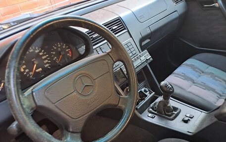 Mercedes-Benz C-Класс, 1996 год, 200 000 рублей, 4 фотография