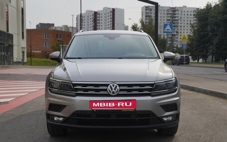 Volkswagen Tiguan II, 2020 год, 2 690 000 рублей, 2 фотография