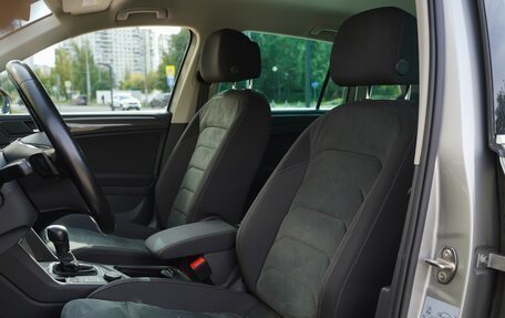 Volkswagen Tiguan II, 2020 год, 2 690 000 рублей, 10 фотография