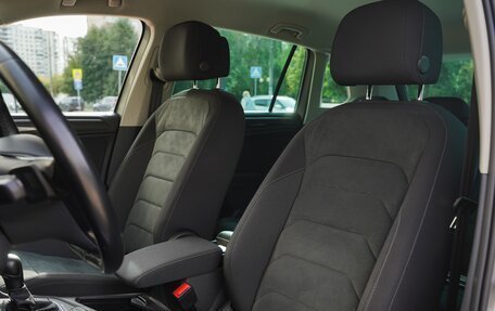 Volkswagen Tiguan II, 2020 год, 2 690 000 рублей, 11 фотография