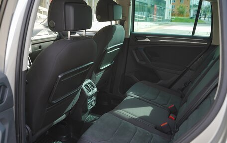 Volkswagen Tiguan II, 2020 год, 2 690 000 рублей, 13 фотография