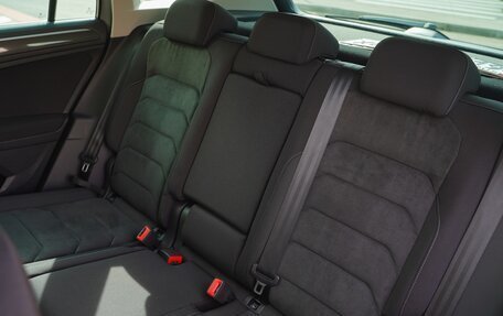 Volkswagen Tiguan II, 2020 год, 2 690 000 рублей, 15 фотография