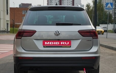 Volkswagen Tiguan II, 2020 год, 2 690 000 рублей, 3 фотография