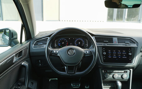 Volkswagen Tiguan II, 2020 год, 2 690 000 рублей, 24 фотография