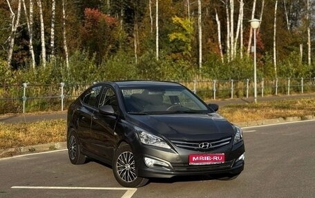 Hyundai Solaris II рестайлинг, 2015 год, 830 000 рублей, 1 фотография