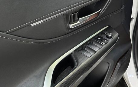 Toyota Harrier, 2022 год, 3 990 000 рублей, 17 фотография