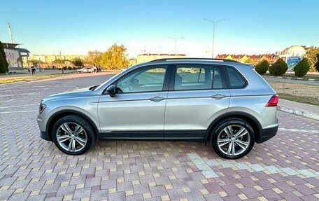 Volkswagen Tiguan II, 2020 год, 2 300 000 рублей, 2 фотография