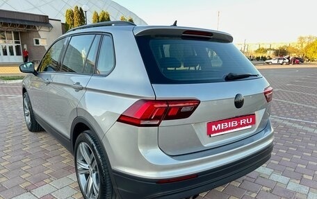 Volkswagen Tiguan II, 2020 год, 2 300 000 рублей, 10 фотография
