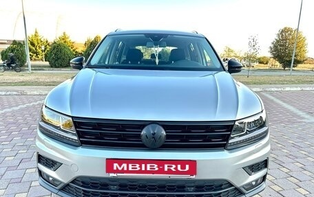 Volkswagen Tiguan II, 2020 год, 2 300 000 рублей, 20 фотография