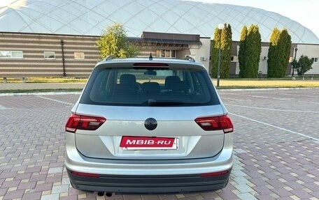 Volkswagen Tiguan II, 2020 год, 2 300 000 рублей, 12 фотография