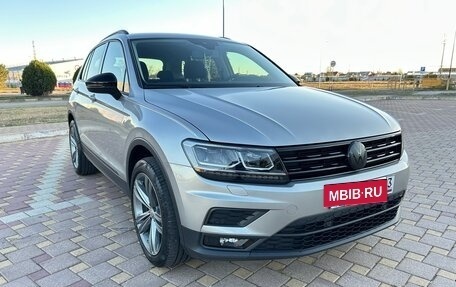 Volkswagen Tiguan II, 2020 год, 2 300 000 рублей, 19 фотография