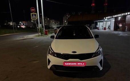 KIA Rio IV, 2021 год, 1 730 000 рублей, 2 фотография