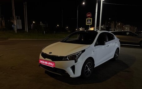 KIA Rio IV, 2021 год, 1 730 000 рублей, 7 фотография