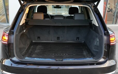 Volkswagen Touareg III, 2019 год, 3 950 000 рублей, 8 фотография