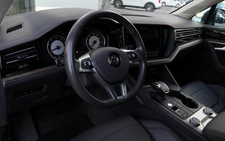 Volkswagen Touareg III, 2019 год, 3 950 000 рублей, 13 фотография