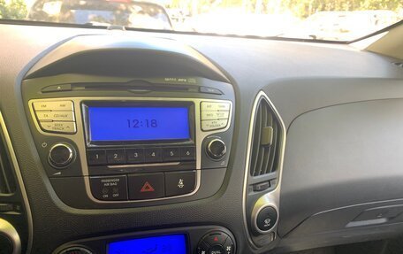 Hyundai ix35 I рестайлинг, 2013 год, 999 500 рублей, 13 фотография