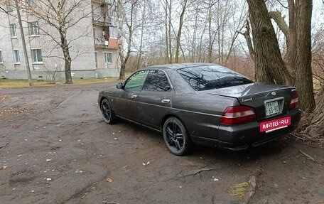 Nissan Laurel VIII, 2000 год, 365 000 рублей, 3 фотография