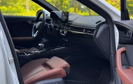 Audi A4, 2021 год, 4 090 000 рублей, 14 фотография