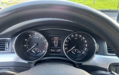 Skoda Superb III рестайлинг, 2013 год, 1 300 000 рублей, 11 фотография