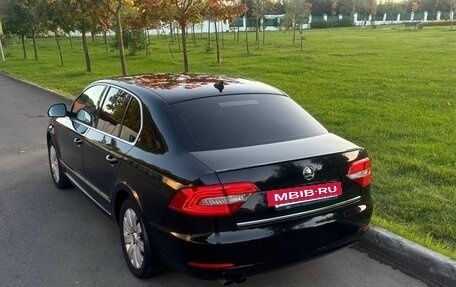 Skoda Superb III рестайлинг, 2013 год, 1 300 000 рублей, 5 фотография
