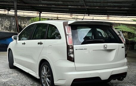 Honda Stream II, 2013 год, 1 140 000 рублей, 5 фотография