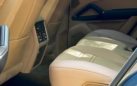 Porsche Cayenne III, 2018 год, 9 000 000 рублей, 7 фотография