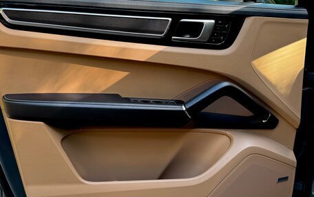 Porsche Cayenne III, 2018 год, 9 000 000 рублей, 21 фотография