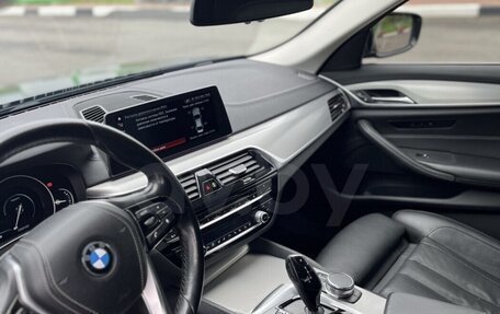 BMW 5 серия, 2017 год, 2 650 000 рублей, 15 фотография