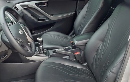 Hyundai Elantra V, 2012 год, 950 000 рублей, 8 фотография