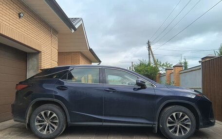 Lexus RX IV рестайлинг, 2022 год, 6 300 000 рублей, 3 фотография