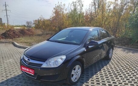 Opel Astra J, 2013 год, 550 000 рублей, 1 фотография