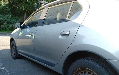 Renault Logan II, 2014 год, 690 000 рублей, 4 фотография