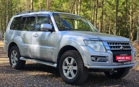 Mitsubishi Pajero IV, 2011 год, 2 100 000 рублей, 2 фотография
