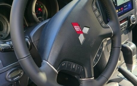 Mitsubishi Pajero IV, 2011 год, 2 100 000 рублей, 10 фотография