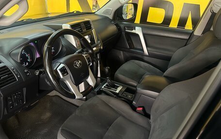 Toyota Land Cruiser Prado 150 рестайлинг 2, 2013 год, 2 399 000 рублей, 10 фотография