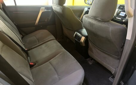 Toyota Land Cruiser Prado 150 рестайлинг 2, 2013 год, 2 399 000 рублей, 13 фотография