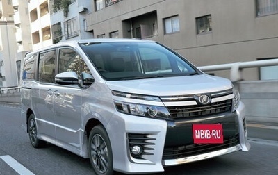 Toyota Voxy III, 2017 год, 2 450 000 рублей, 1 фотография