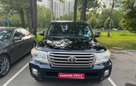 Toyota Land Cruiser 200, 2013 год, 3 500 000 рублей, 1 фотография