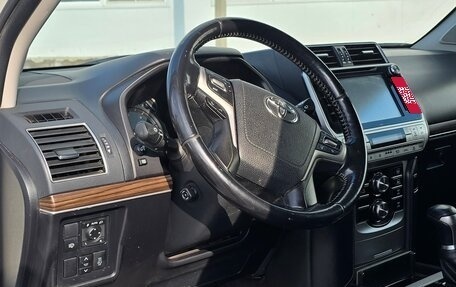 Toyota Land Cruiser Prado 150 рестайлинг 2, 2020 год, 5 500 000 рублей, 1 фотография