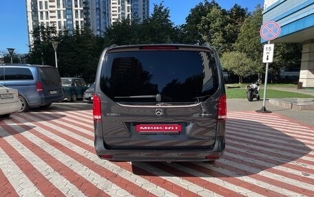 Mercedes-Benz V-Класс, 2022 год, 10 000 000 рублей, 4 фотография