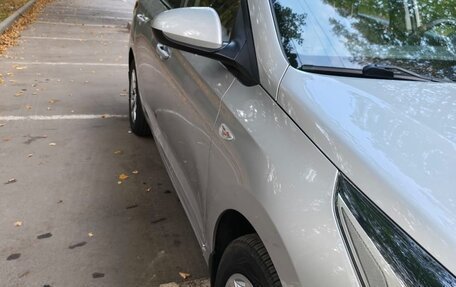 Hyundai Solaris II рестайлинг, 2018 год, 1 150 000 рублей, 8 фотография