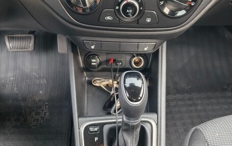Hyundai Solaris II рестайлинг, 2018 год, 1 150 000 рублей, 14 фотография