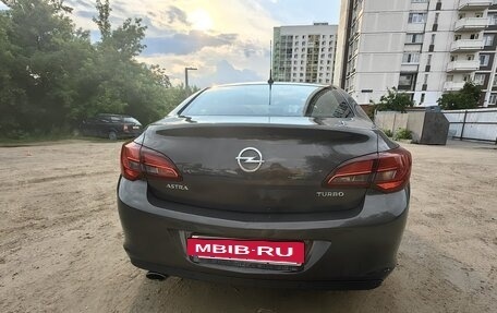Opel Astra J, 2013 год, 1 030 000 рублей, 2 фотография