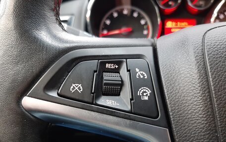 Opel Astra J, 2013 год, 860 000 рублей, 15 фотография