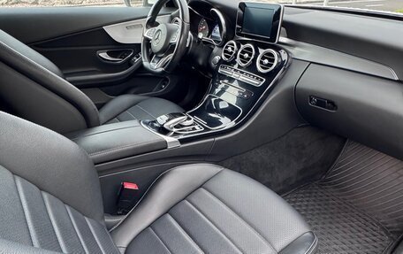 Mercedes-Benz C-Класс, 2016 год, 3 300 000 рублей, 10 фотография