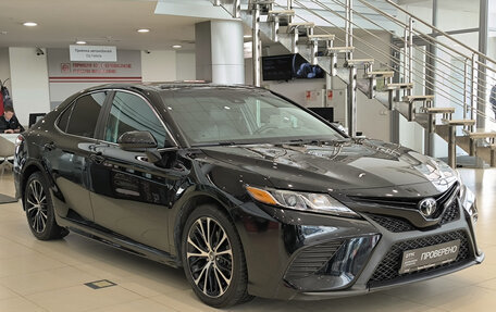 Toyota Camry, 2020 год, 2 790 000 рублей, 3 фотография