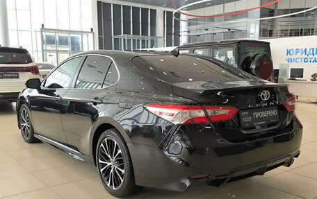 Toyota Camry, 2020 год, 2 790 000 рублей, 8 фотография